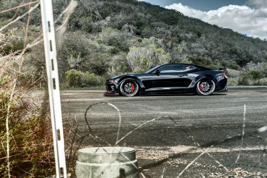  Chevrolet Camaro SS on Ferrada Wheels (F8FR8) 2019 года  (фото 4 из 6)